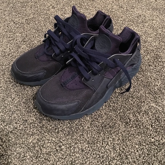 Nike Air Huaraches run loyal blue