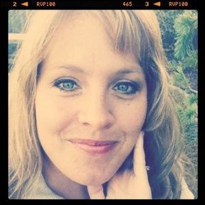 Meet your Posher, Sharita