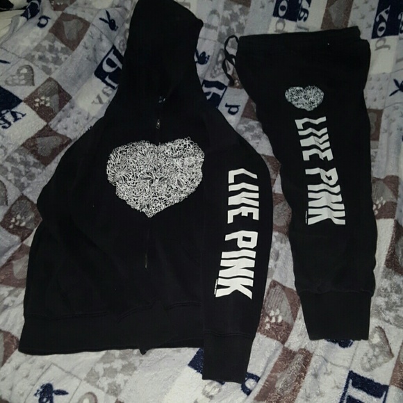 Sweat Suit VS PINK