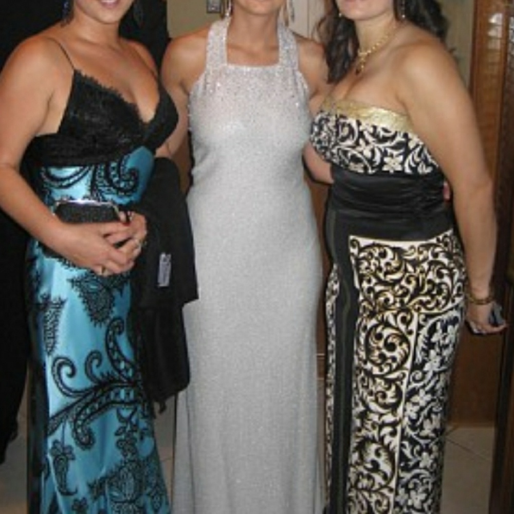 St. John long evening gown - Picture 6 of 6