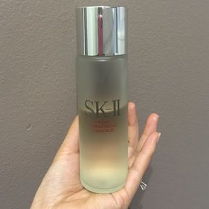 Sk II facial tretment essence 5 oz (half used)