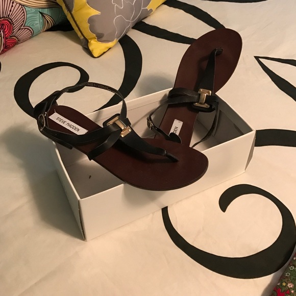SALE Steve Madden black leather sandals