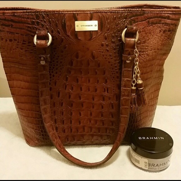 Brahmin leather purse with leather conditioner.
