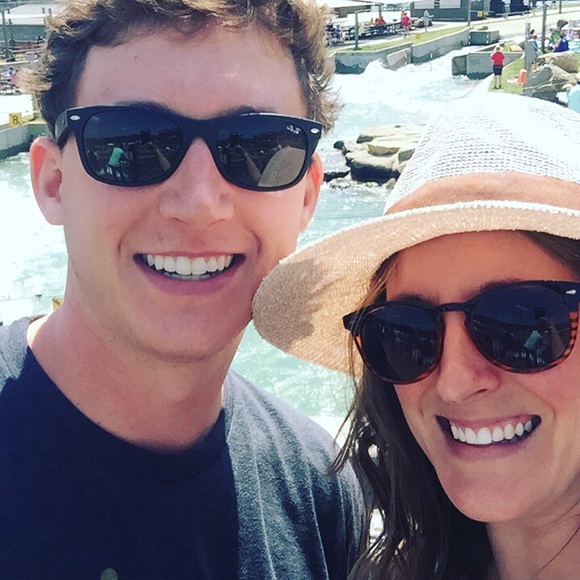 Meet your Posher, Megan - Picture 2 of 2