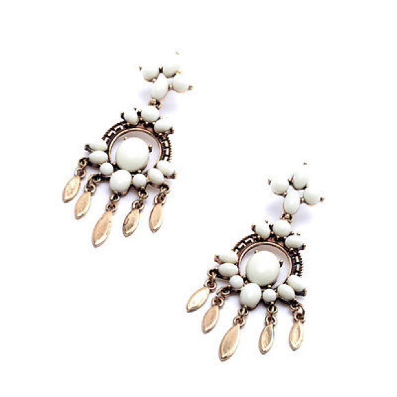 Brand Design Statement Earring White Gem Fringe - Picture 2 of 4