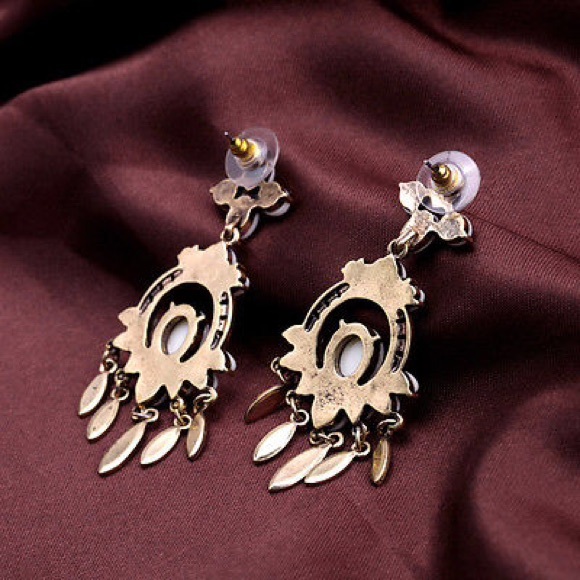 Brand Design Statement Earring White Gem Fringe - Picture 4 of 4