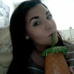 Meet your Posher, Evie