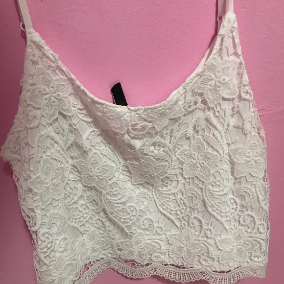 White floral spaghetti strap crop top