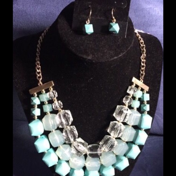Turquoise necklace and earring set