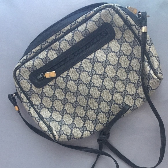 Authentic vintage Gucci purse.