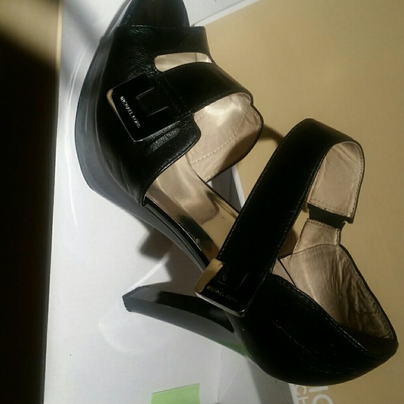 Michael Kors  Shoe