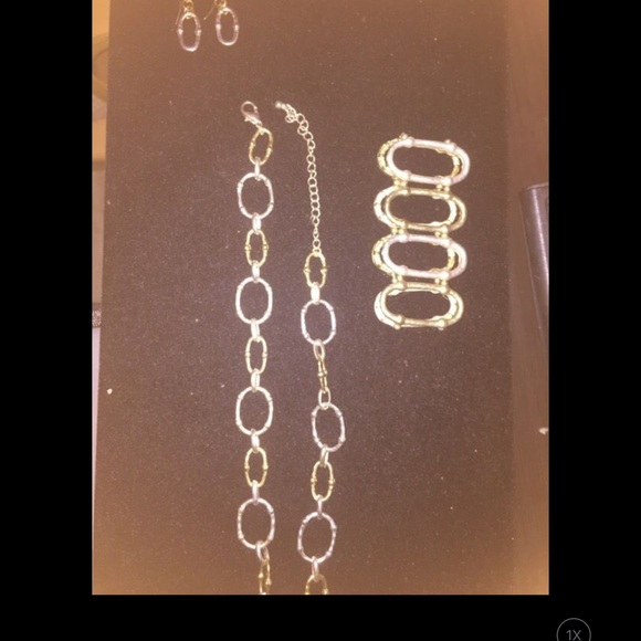 Two tone circle jewelry set