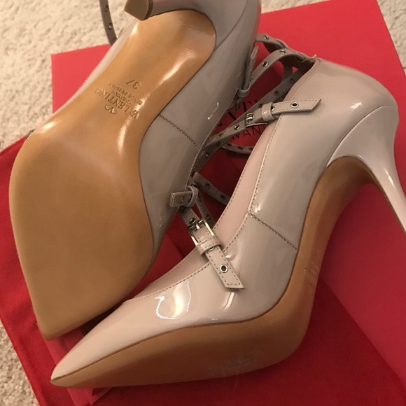 Valentino patent leather pumps - Picture 3 of 3