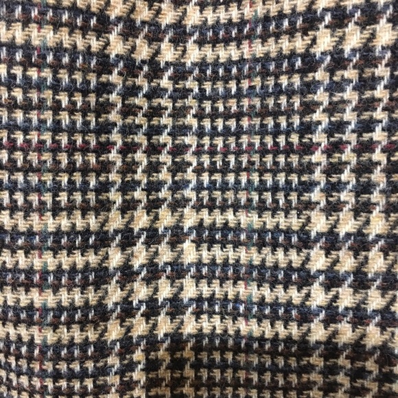 Wrap wool skirt with gold button detail - Picture 2 of 2