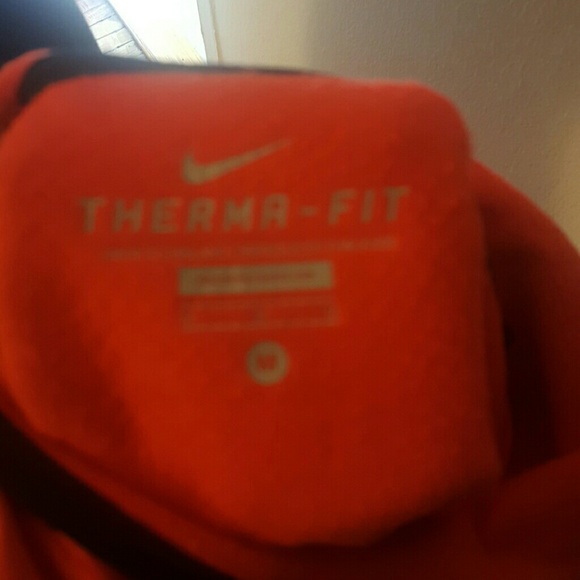 Nike hooded sweatshirt - Picture 3 of 3