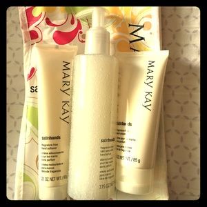 Mary Kay Satin Hands Set (Fragrance Free)