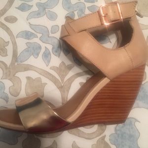 Seychelles Rose Gold Leather Sandals