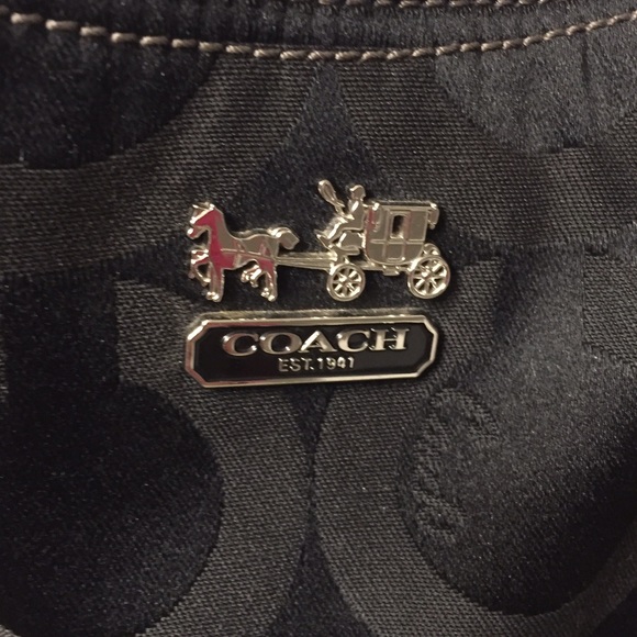 ⭐️Like New Coach Purse⭐️ - Picture 3 of 3