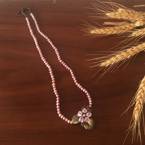 Jewelry - 💙 Flower blossom beaded Choker necklace
