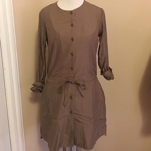 Collarless shirt dress