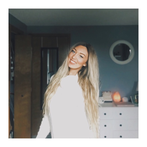 Meet your Posher! - Picture 1 of 1