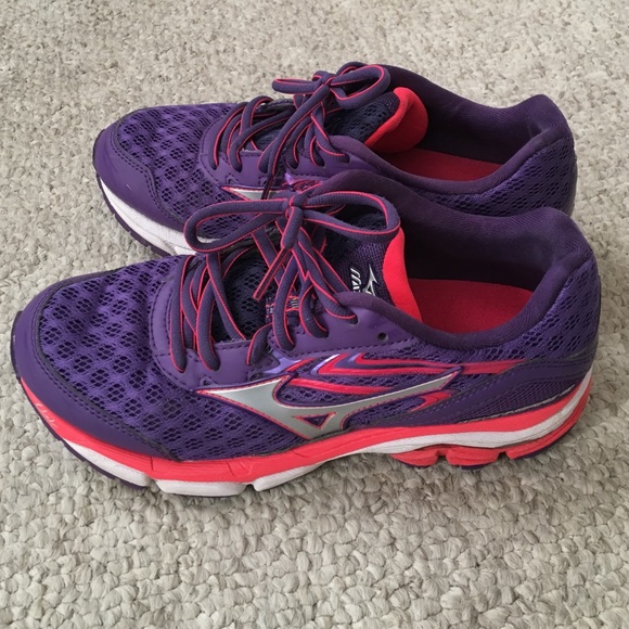 Mizuno Wave Inspire 12 Running Sneakers