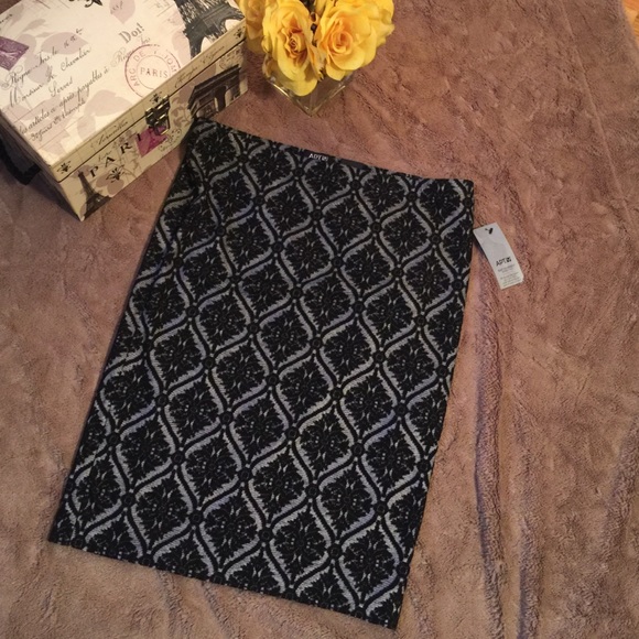 Apt 9 pencil skirt