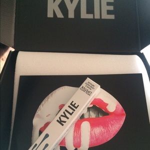 Kylie Cosmetics authentic Metal Matte Kymajesty
