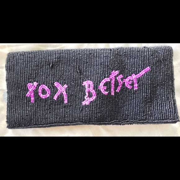 Betsey Johnson fold over beaded skull clutch - Picture 2 of 4