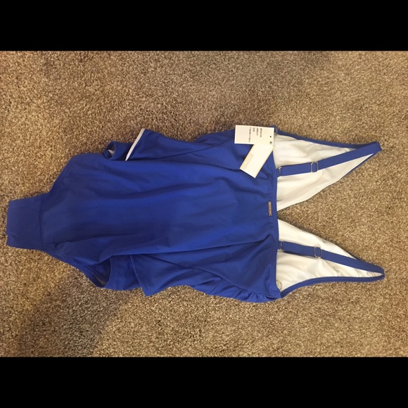 Bathing suit - Picture 4 of 4