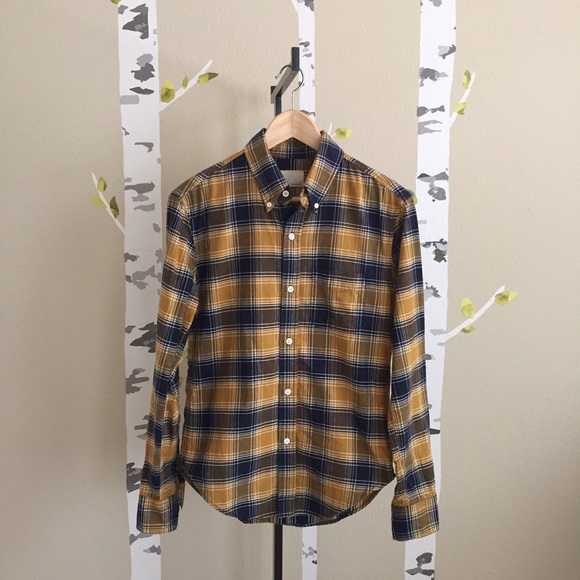 PRICE ⬇️! Band of Outsiders Plaid Button Down
