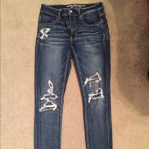 American Eagle Distressed Jean
