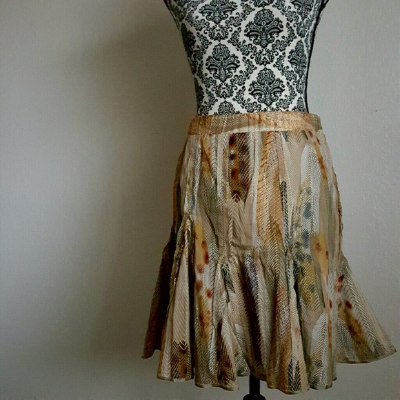 NWT Fei Anthropologie feather diamond tier skirt