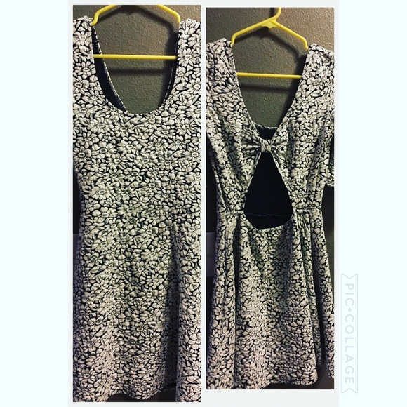 Hollister Dresses & Skirts - Black and white dress.