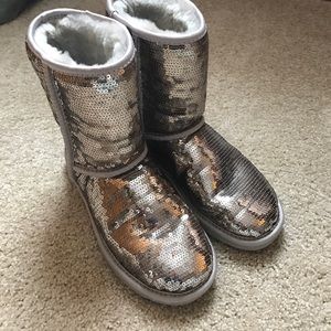 Silver Sequined Uggs!!  Almost like new!