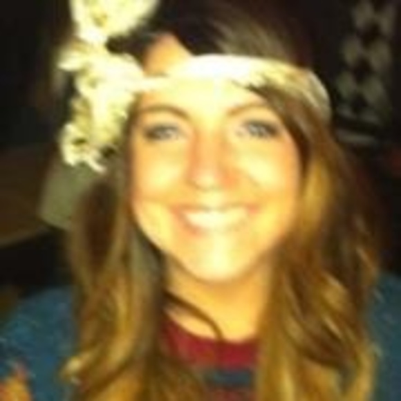 Meet your Posher, Fallon - Picture 1 of 1