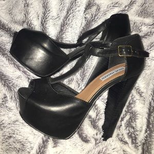 Steve Madden Platform Sandals - 7