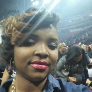 Meet your Posher, Latoya