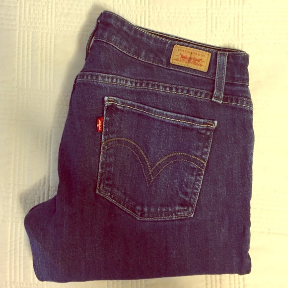 Levi's 524 Jeans