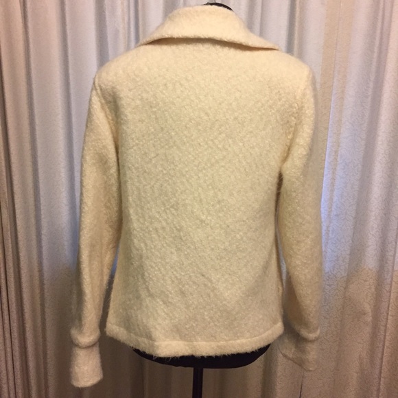 Ultra-soft Cream Colored Beige Jacket - Picture 4 of 5