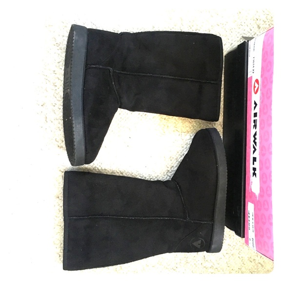 airwalk Shoes - BLACK AIRWALK BOOTS