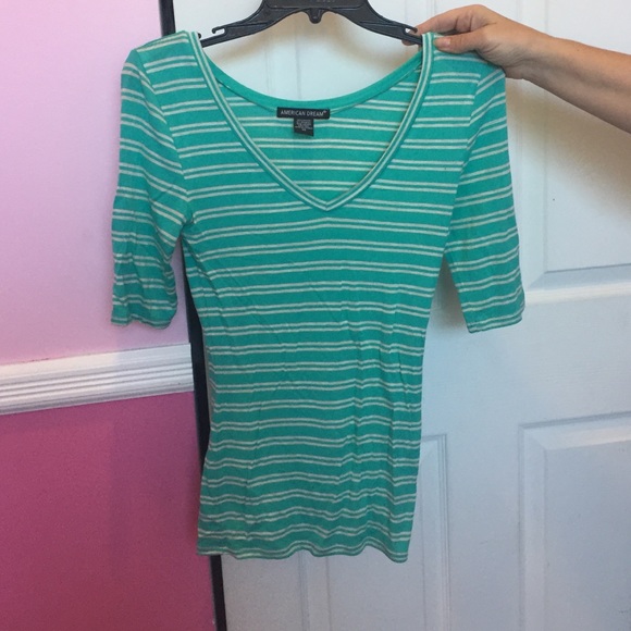 Tee shirt