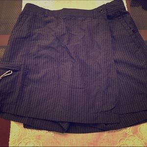 Columbia skirt short. (No tags but new).❣️♥️