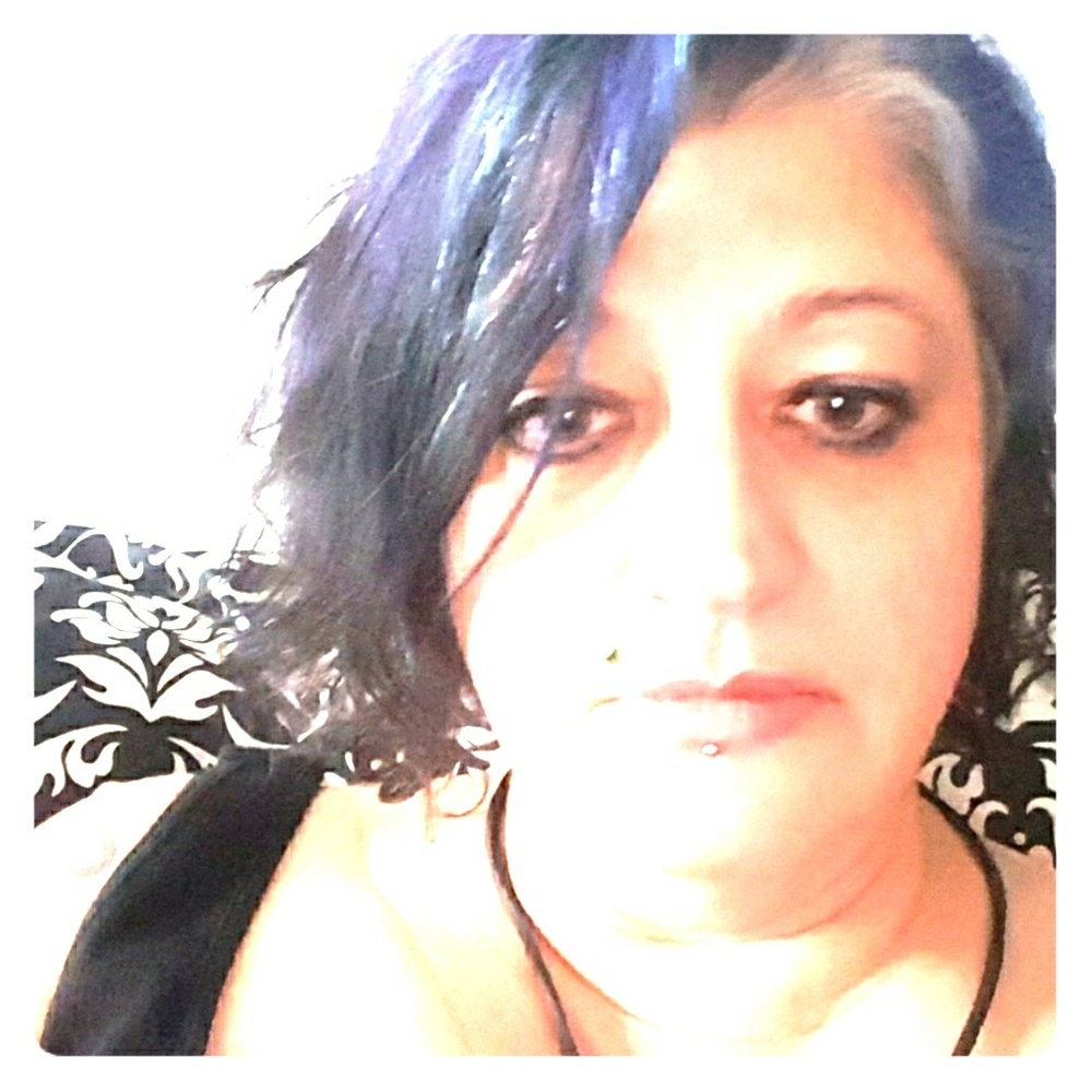 Meet your Posh Ambassador Beth!