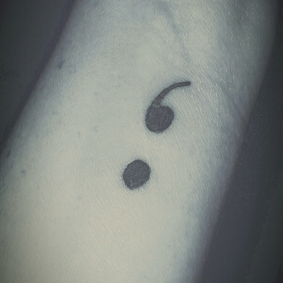 Meet your Posh Ambassador Beth! - Picture 4 of 8