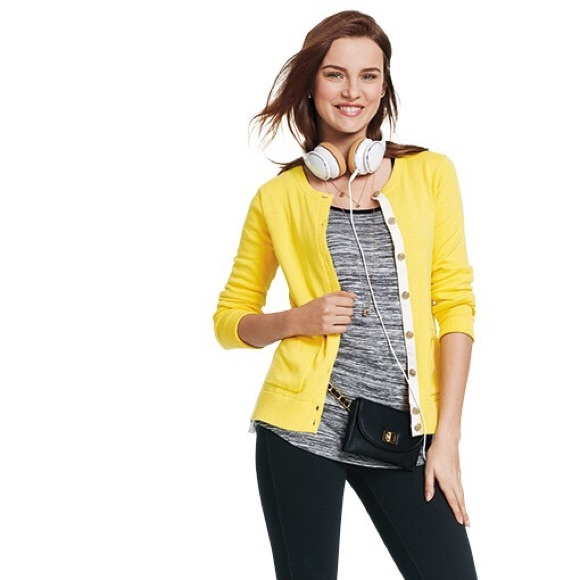 Cabi belle cardigan. Size small. Like new.