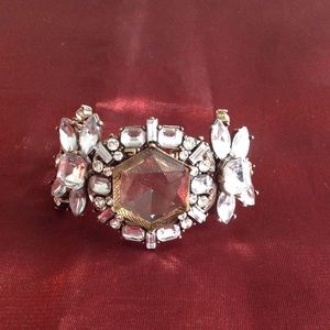 ❤️BEAUTIFUL VINTAGE LOOKING STATEMENT BRACELET