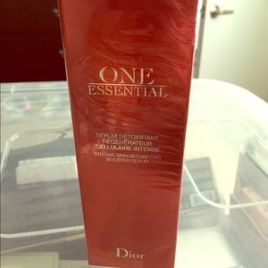 Dior One Essential Serum! 2.5oz in Packaging!
