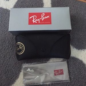 Authentic Ray Ban Casing