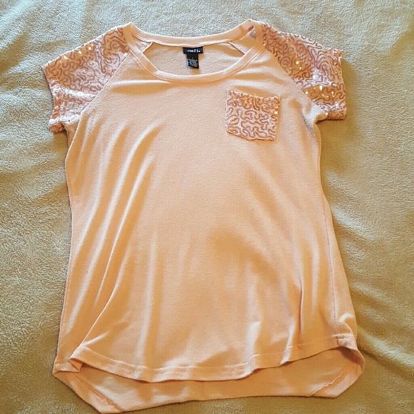 Pink t-shirt